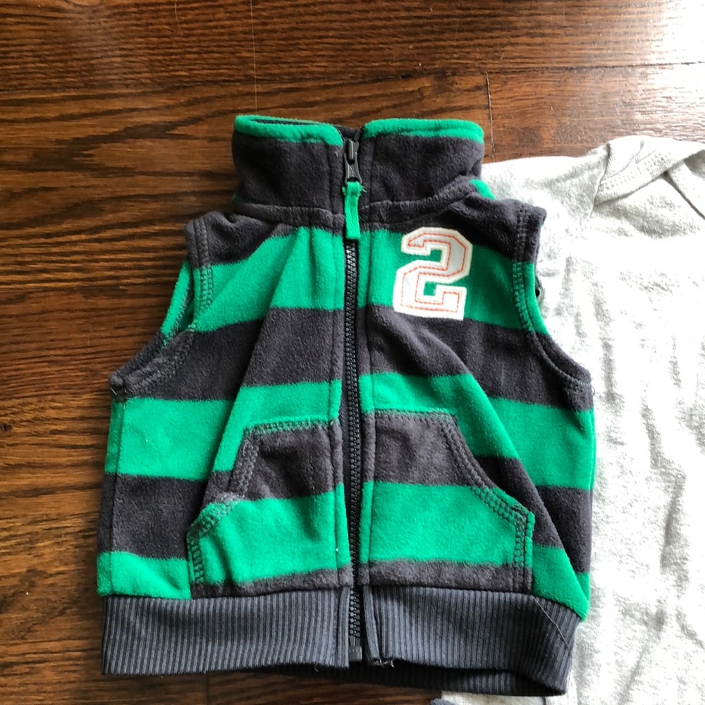 Carter’s 6 pc Set - Picture 5 of 7
